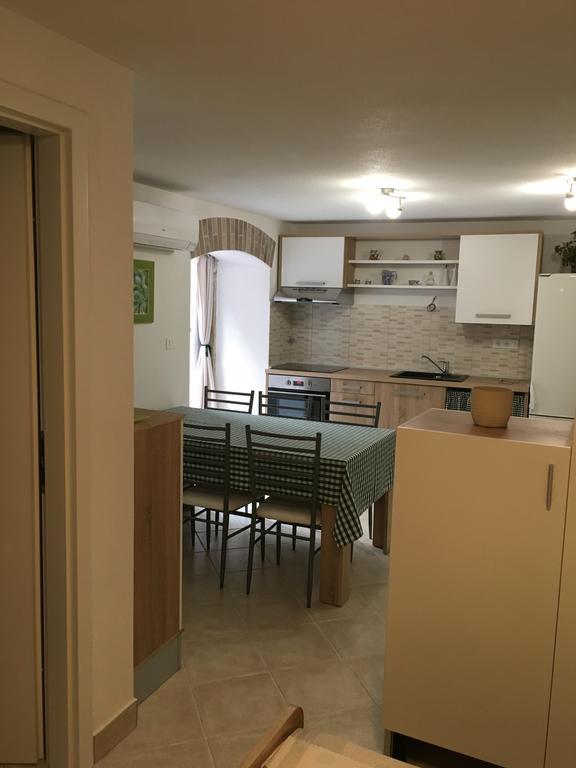 Apartment Filipas Cres Exterior photo