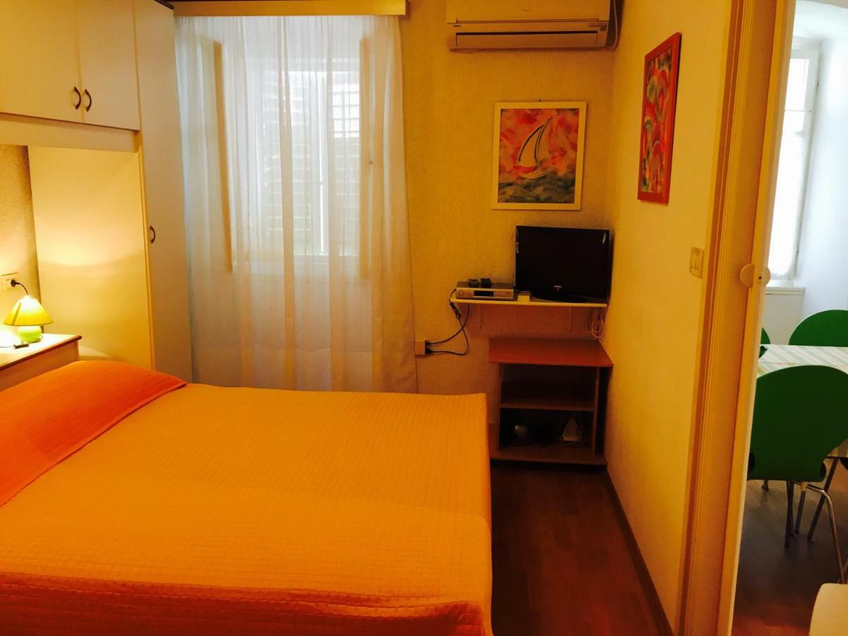 Apartment Filipas Cres Exterior photo